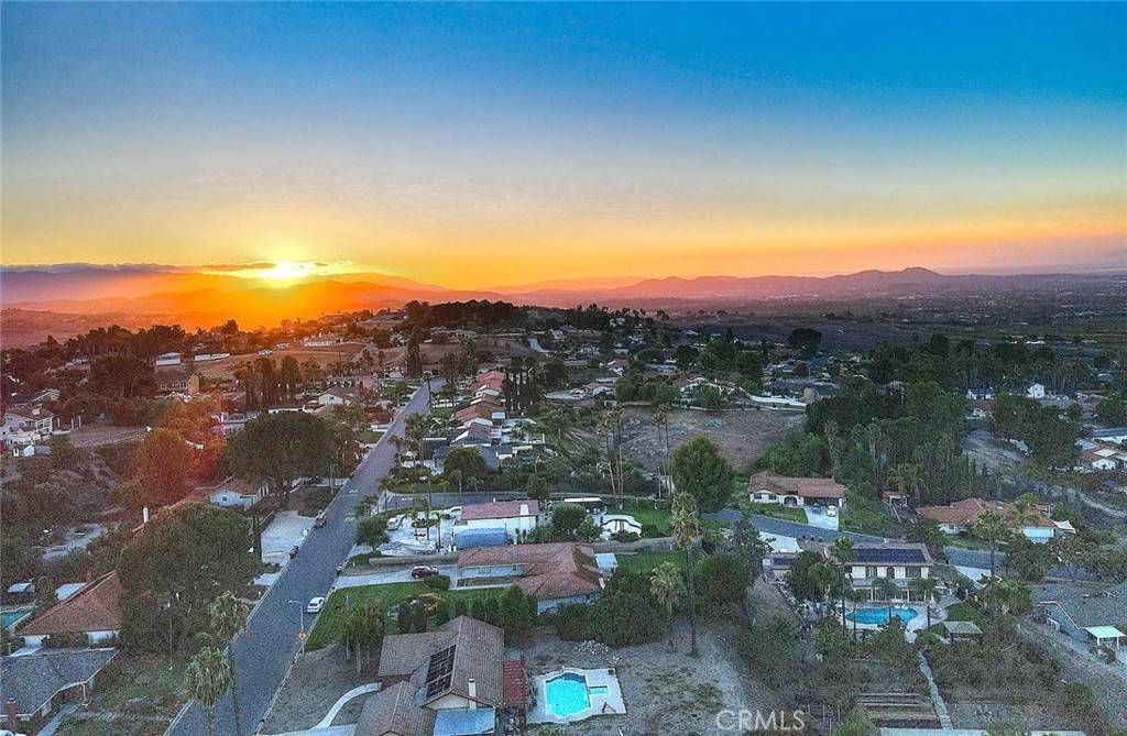 Riverside, CA 92506,16464 Rancho Escondido