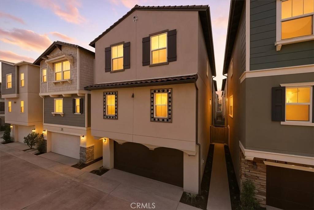 South El Monte, CA 91733,2543 Dorris St