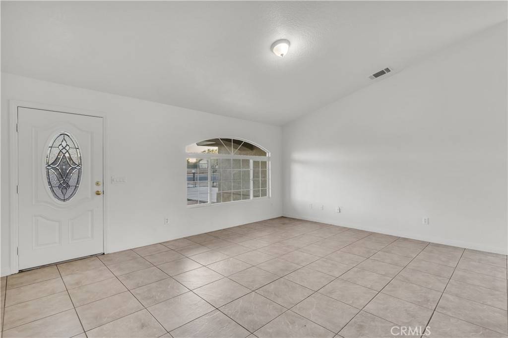 Hesperia, CA 92345,14486 Willow St