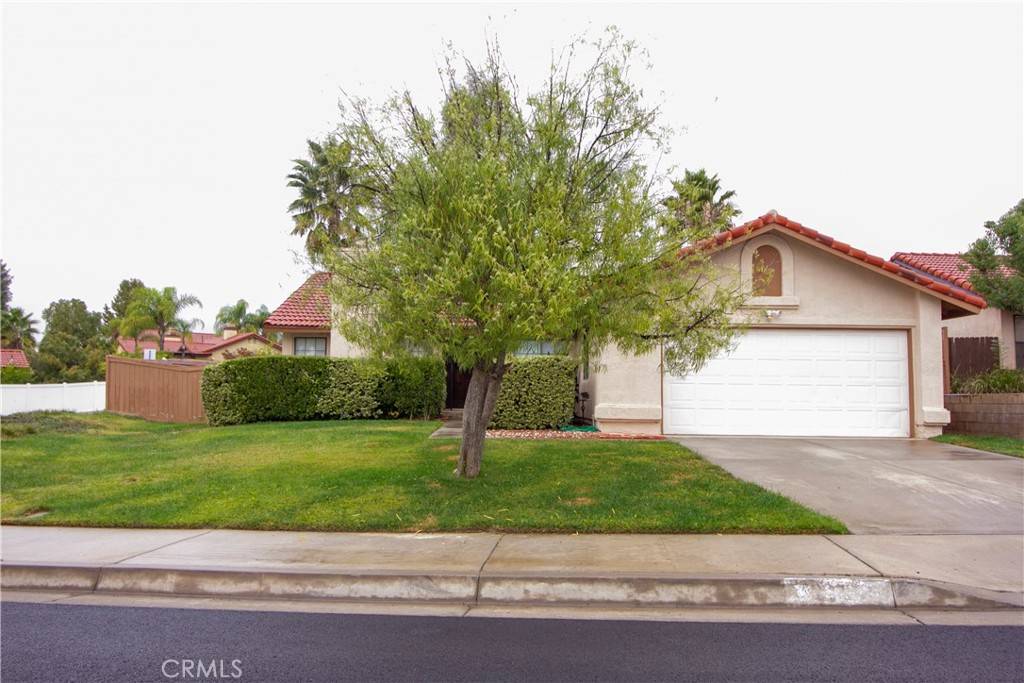 Moreno Valley, CA 92557,23760 Redbark