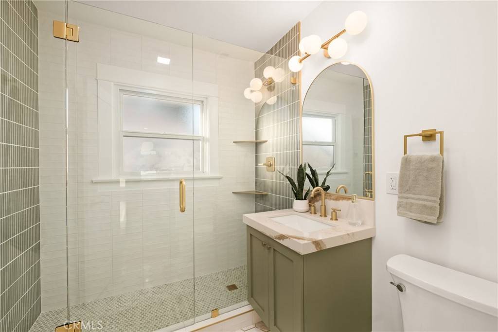 San Diego, CA 92104,2842 Gunn ST