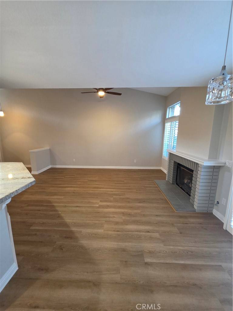 Tustin, CA 92782,2211 Carob