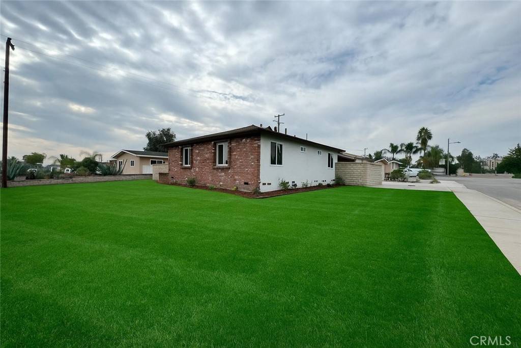 Montclair, CA 91763,10160 Columbine AVE