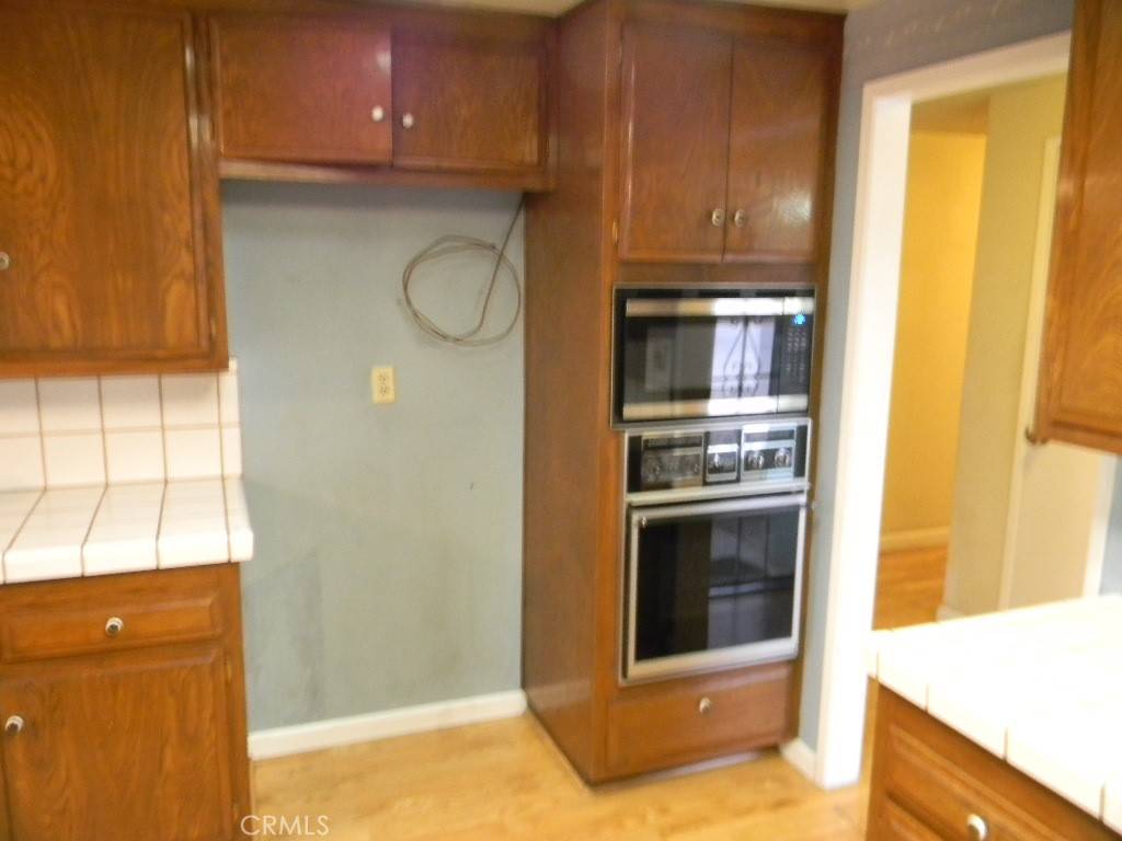 Grand Terrace, CA 92313,22658 La Paix