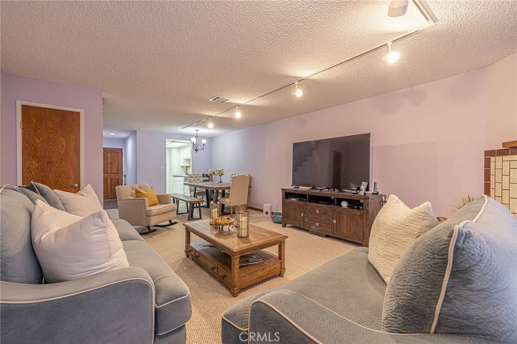 Glendale, CA 91202,1114 San Rafael #7