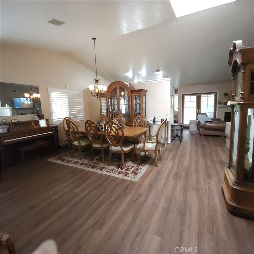 Escondido, CA 92025,2011 Rachelle