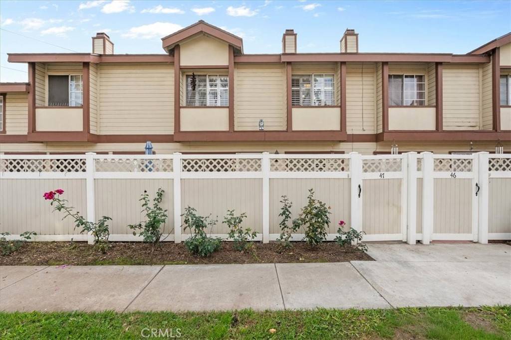 Pico Rivera, CA 90660,8939 Gallatin #47