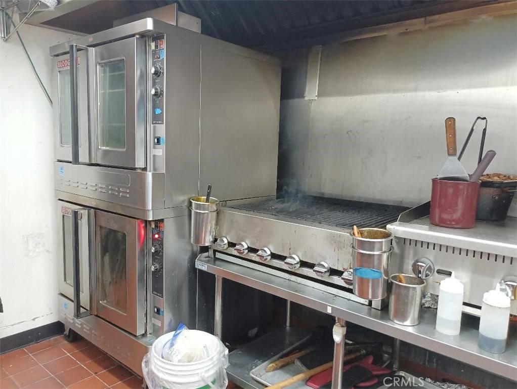 Anaheim, CA 92801,1150 N Harbor BLVD #160