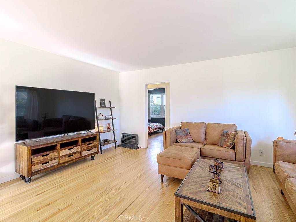 Lakewood, CA 90713,5857 Eastbrook