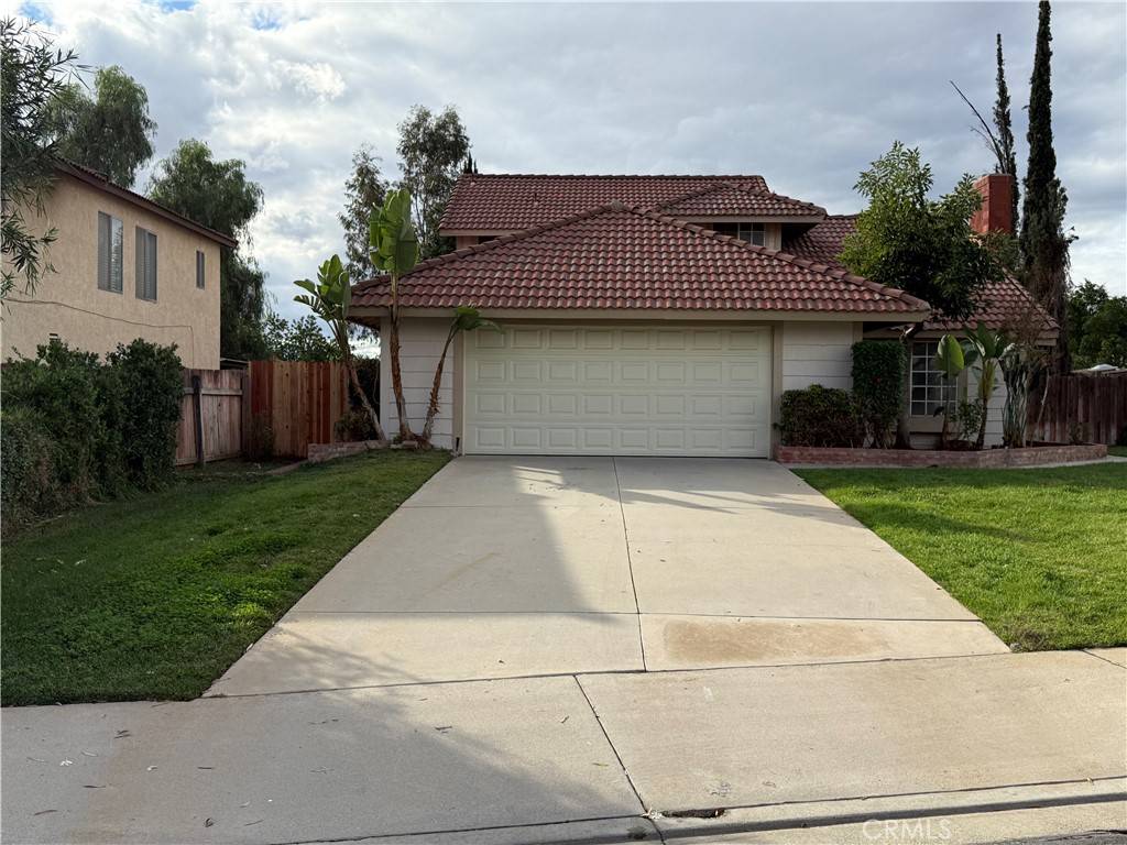 Moreno Valley, CA 92553,12571 Heartleaf