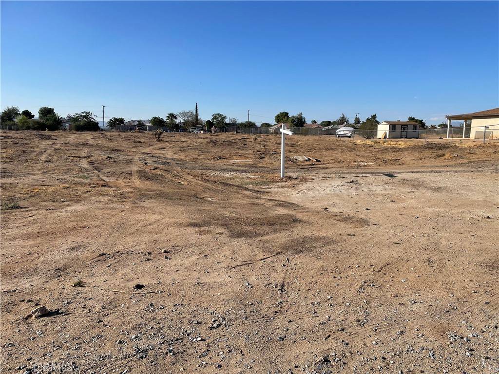 Hesperia, CA 92345,0 Sequoia