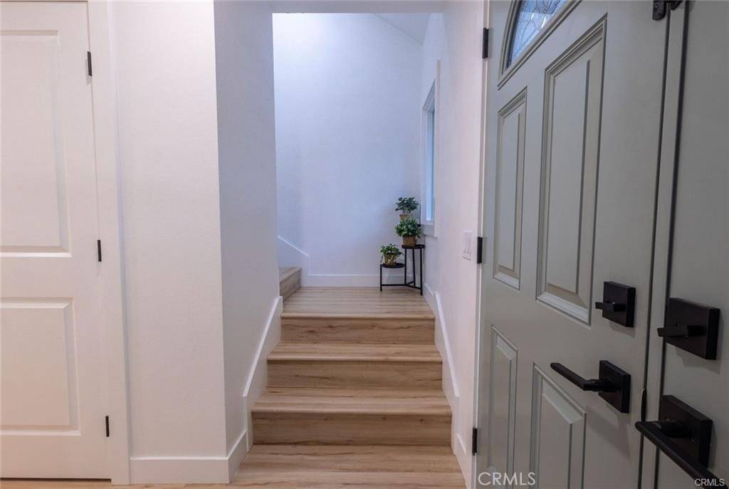 Corona, CA 92879,256 E Mission