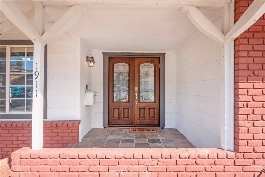 Corona, CA 92882,1911 Pine Crest DR