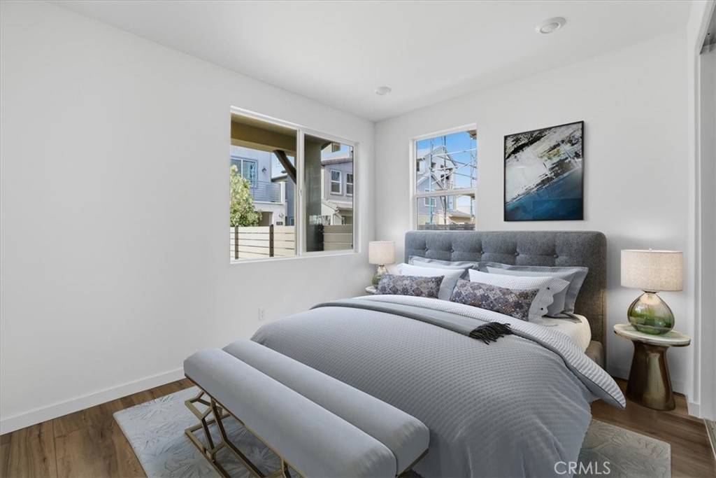 Valencia, CA 91381,27321 Bear Creek LN