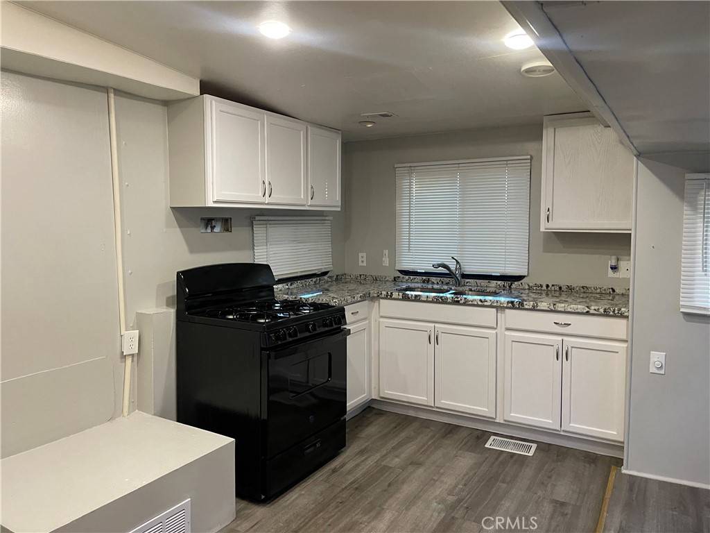 San Jacinto, CA 92583,906 Acorn DR