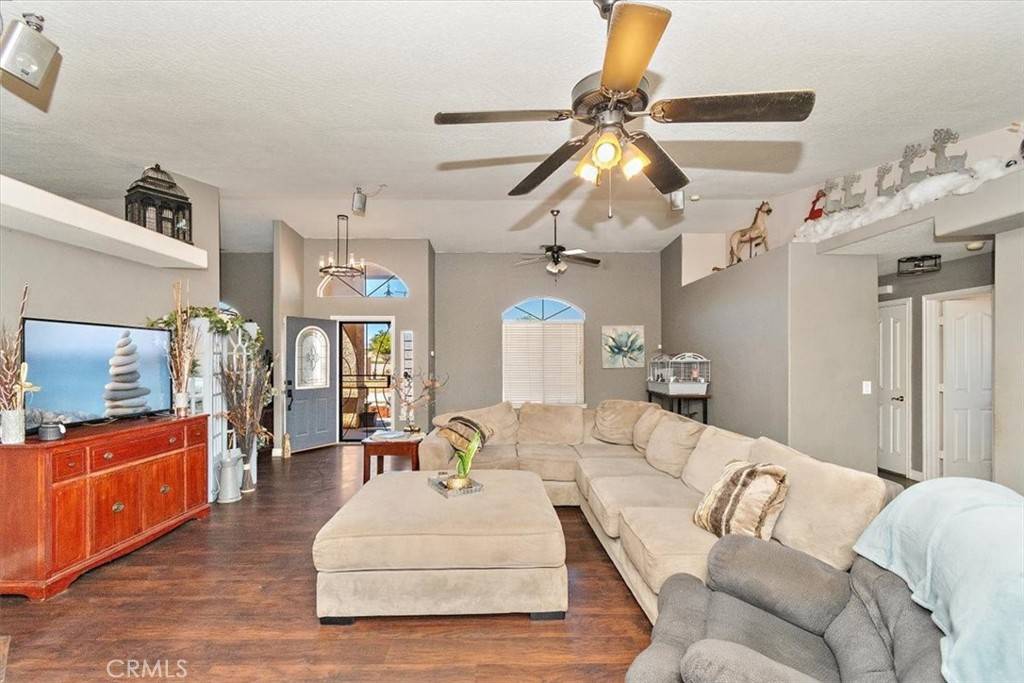 Oak Hills, CA 92344,12730 Fir ST