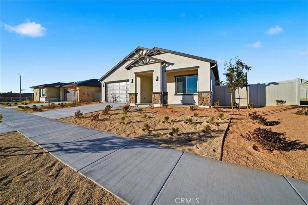 Lancaster, CA 93535,3217 E Avenue J-4