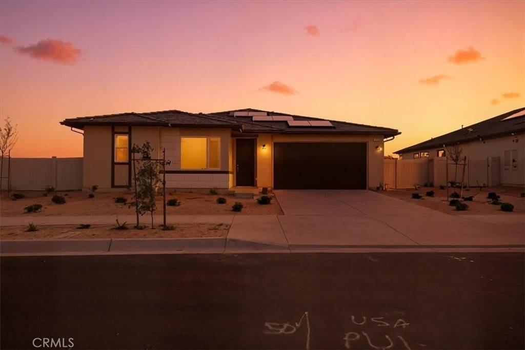 Lancaster, CA 93535,3211 E Avenue J-4