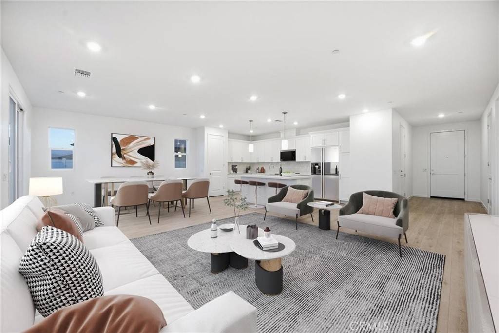 Lancaster, CA 93536,5564 Gem CT