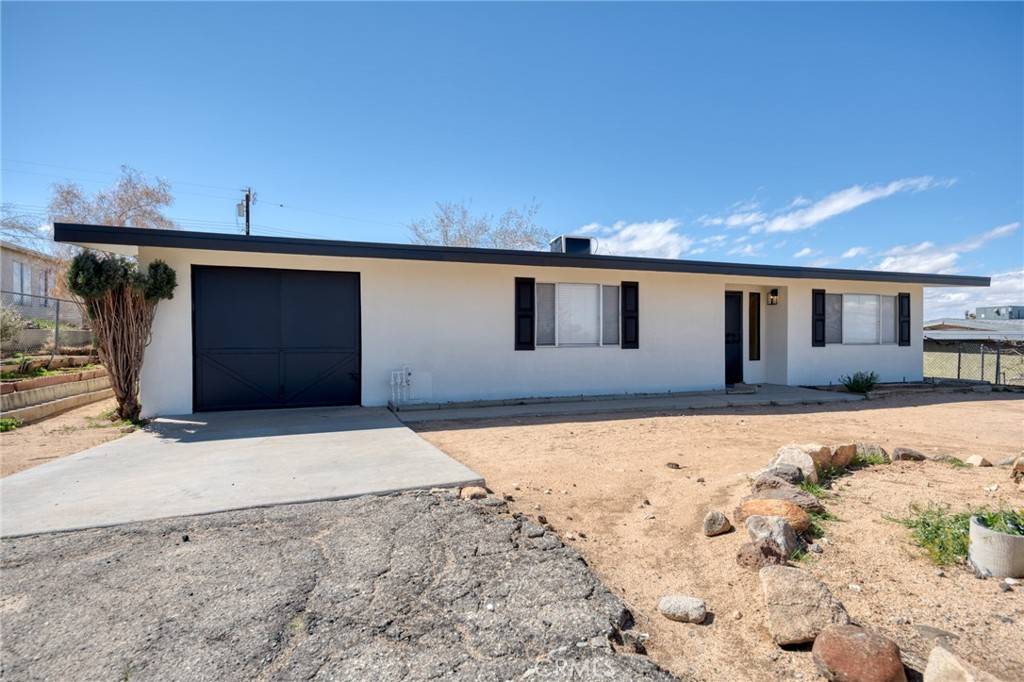 Joshua Tree, CA 92252,7066 Sunset RD