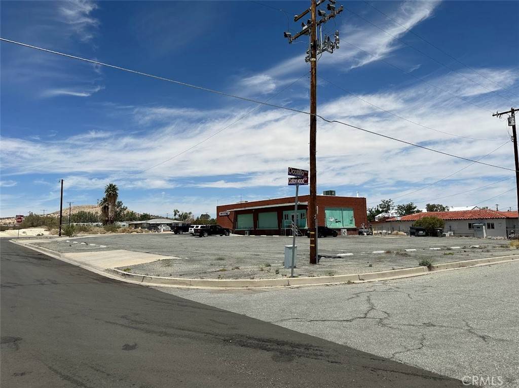 29 Palms, CA 92277,6767 Adobe RD