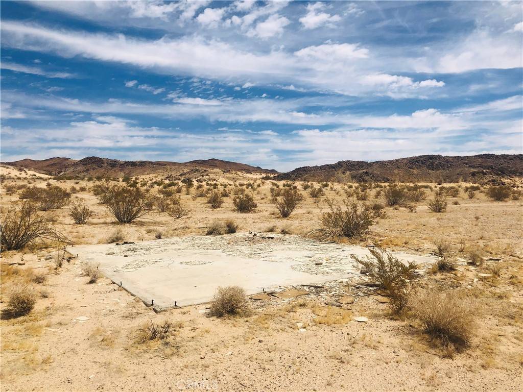 29 Palms, CA 92277,5 Pipeline RD