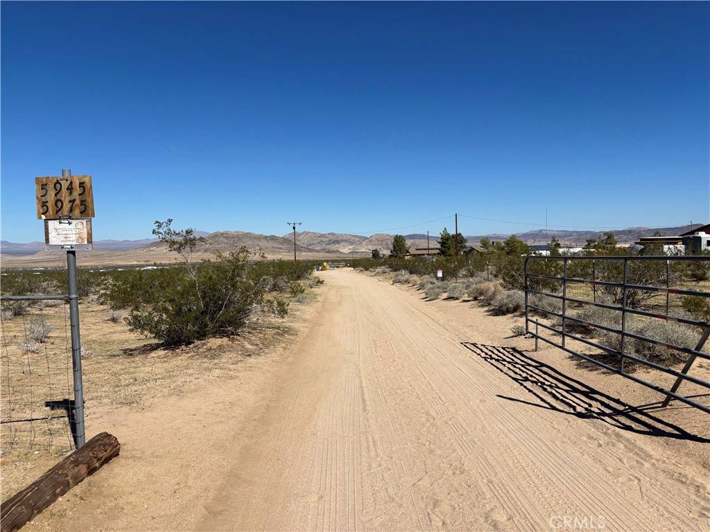 Johnson Valley, CA 92285,5975 Desert Star RD #1-2