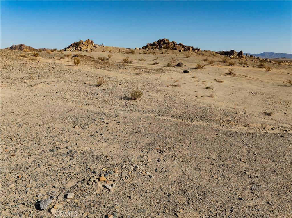 29 Palms, CA 92277,23 Valle Vista