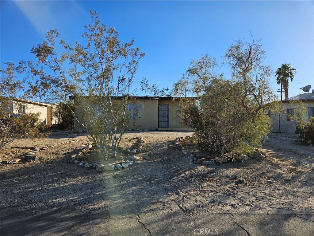 29 Palms, CA 92277,74955 Serrano DR