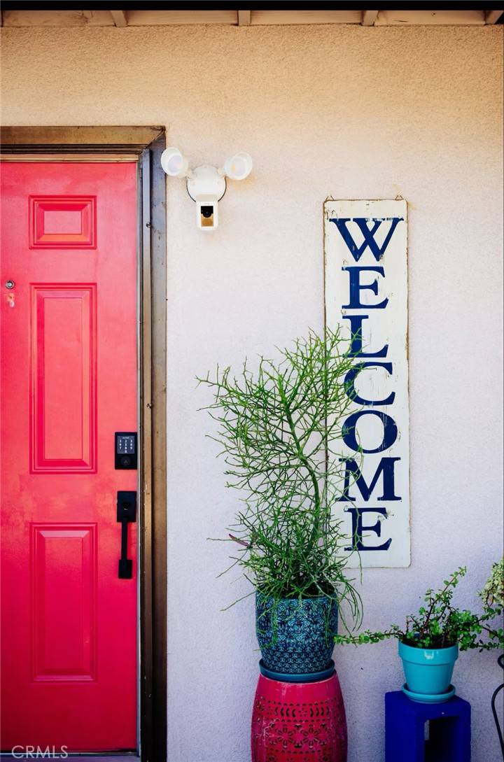 Joshua Tree, CA 92252,61619 Palm Vista DR