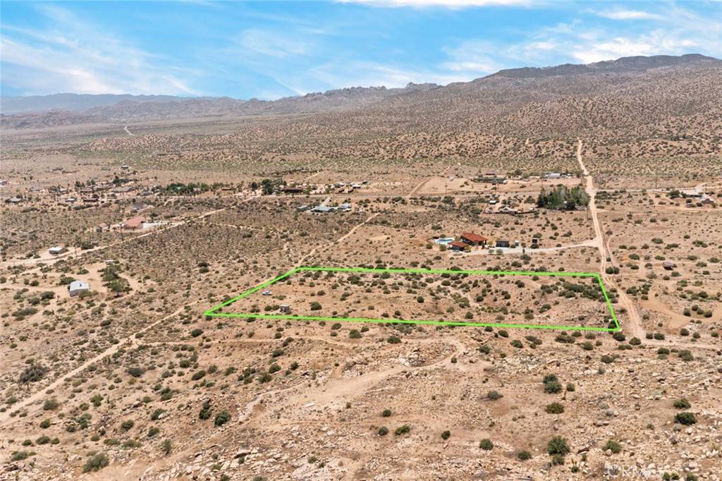 Pioneertown, CA 92268,2639 Tumbleweed TRL