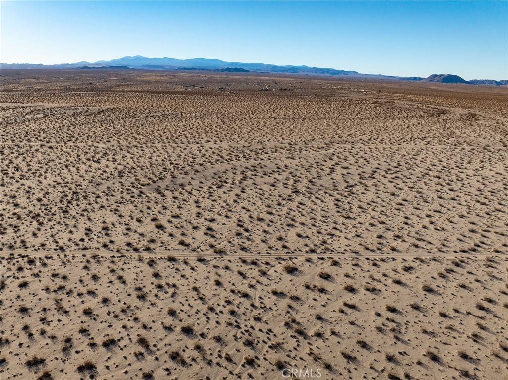 Joshua Tree, CA 92252,0 Saturn ST