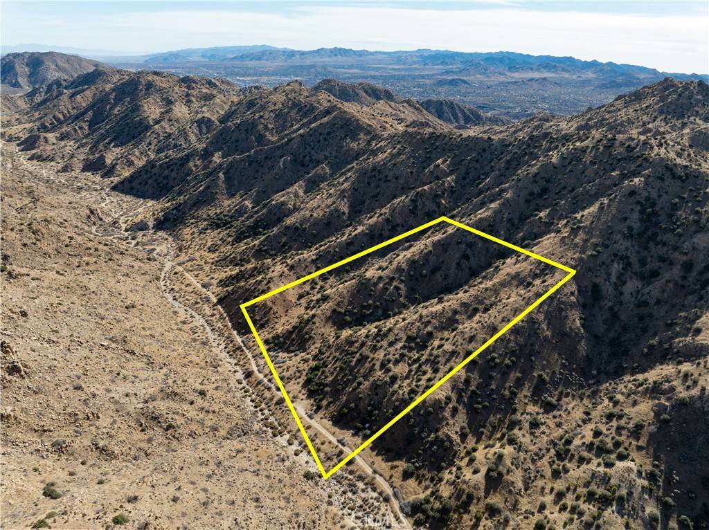 Pioneertown, CA 92284,5940 Water Canyon