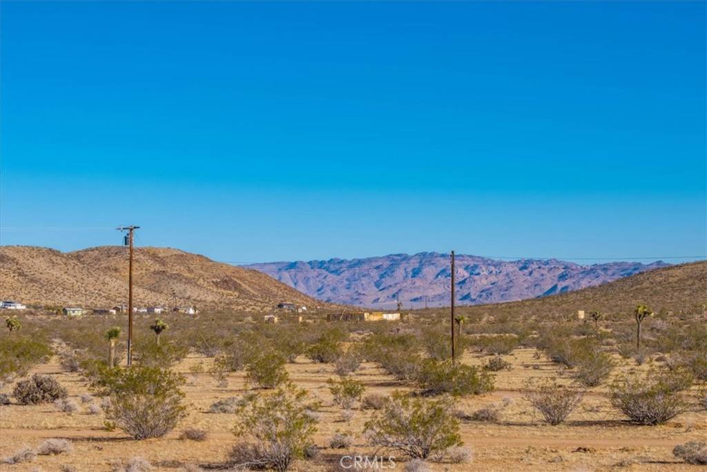 Landers, CA 92285,1631 Alta AVE