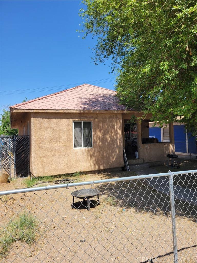 Needles, CA 92363,508 Acoma ST