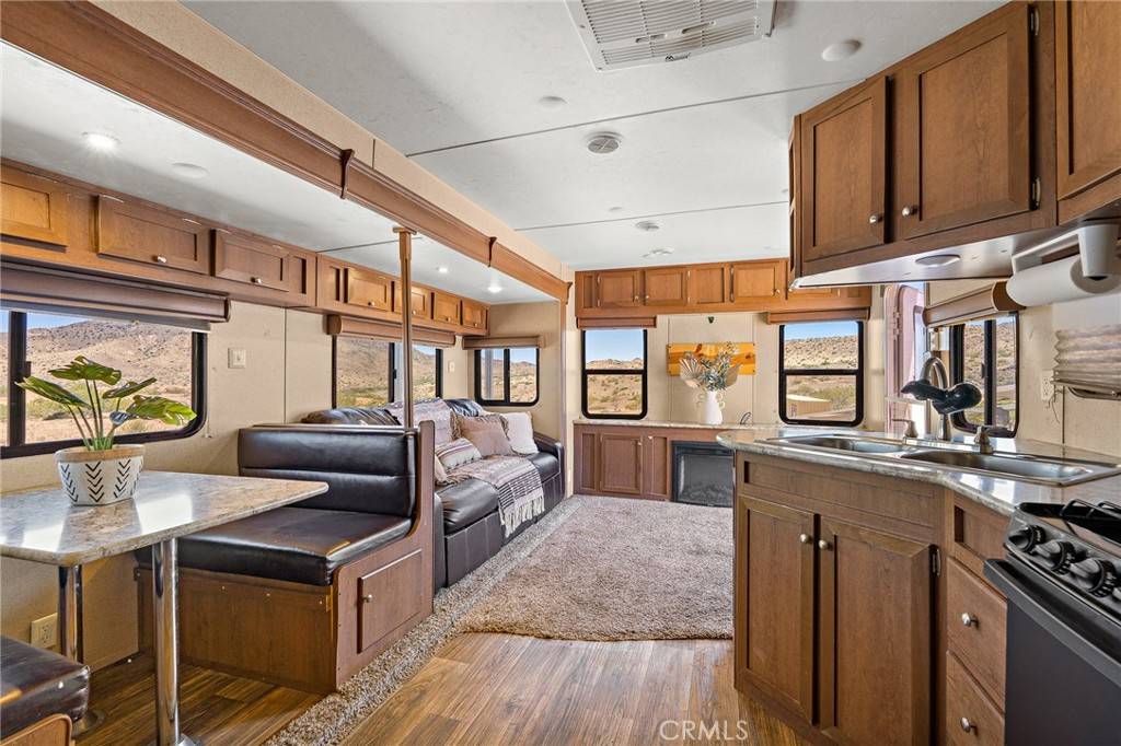 Pioneertown, CA 92268,54559 Saratoga RD