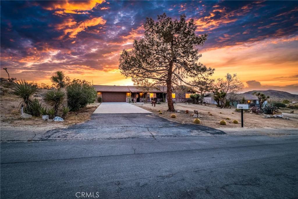Joshua Tree, CA 92252,6748 San Angelo AVE