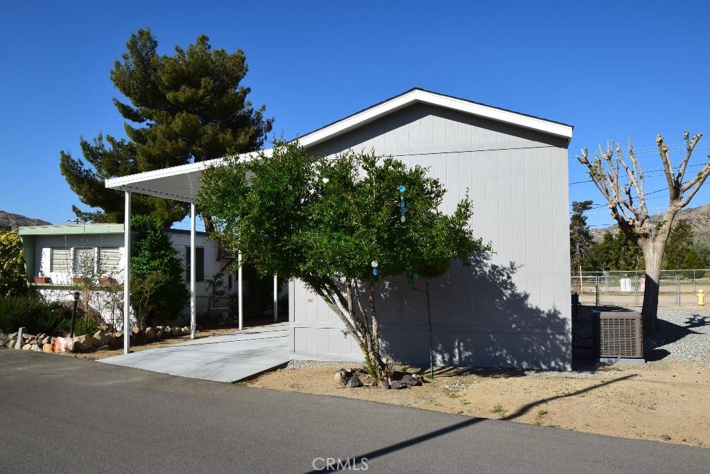 Yucca Valley, CA 92284,55524 Yucca TRL #18