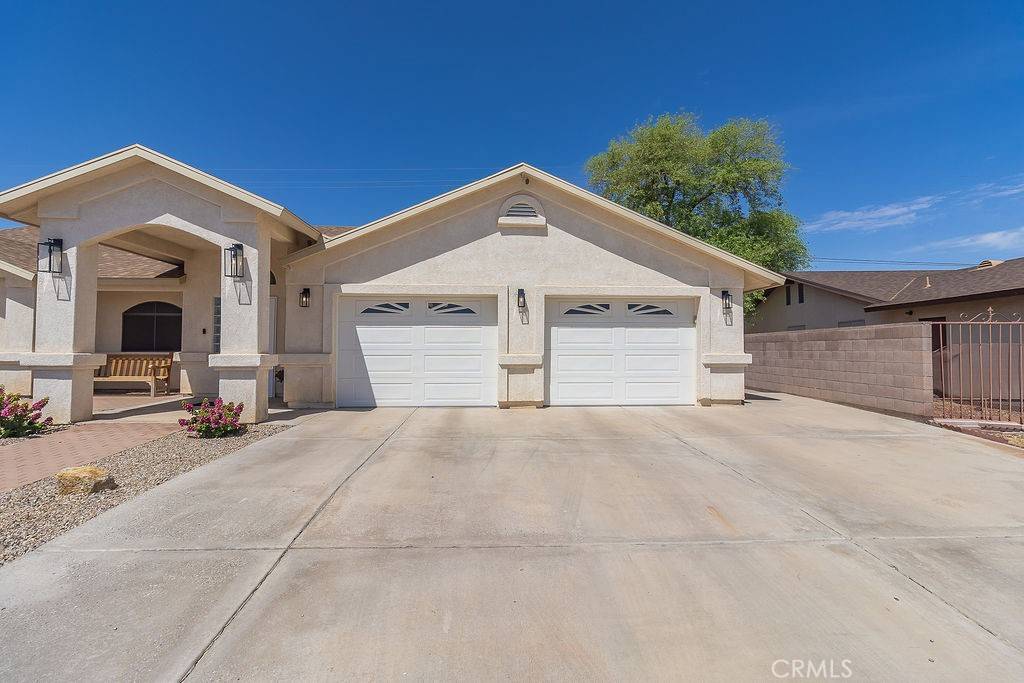 Needles, CA 92363,2060 Carty WAY