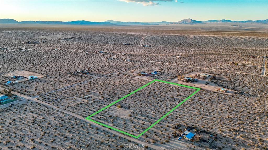 Joshua Tree, CA 92252,65370 Brant Cross RD