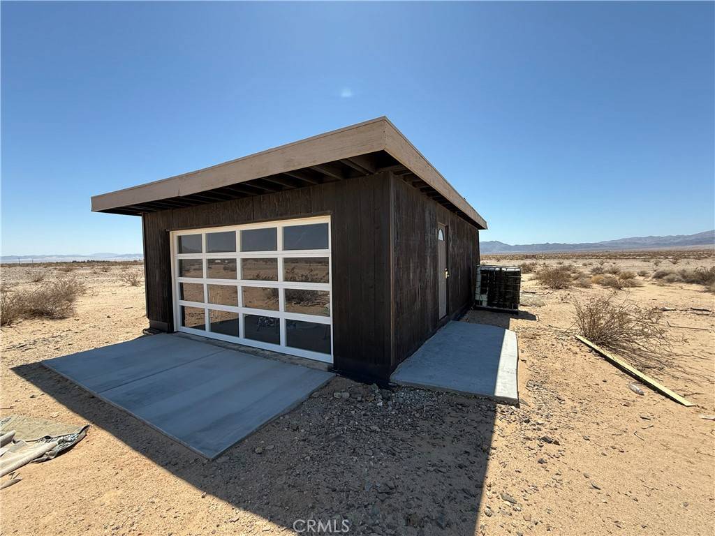 29 Palms, CA 92277,82315 Raymond DR