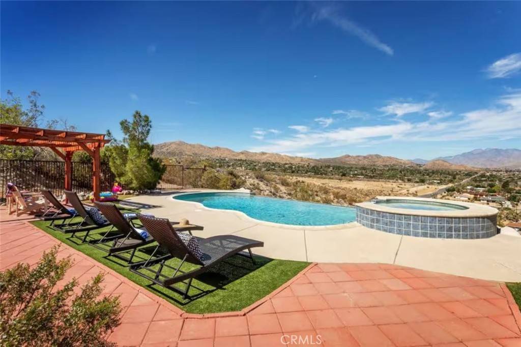 Yucca Valley, CA 92284,8075 Quail TRL