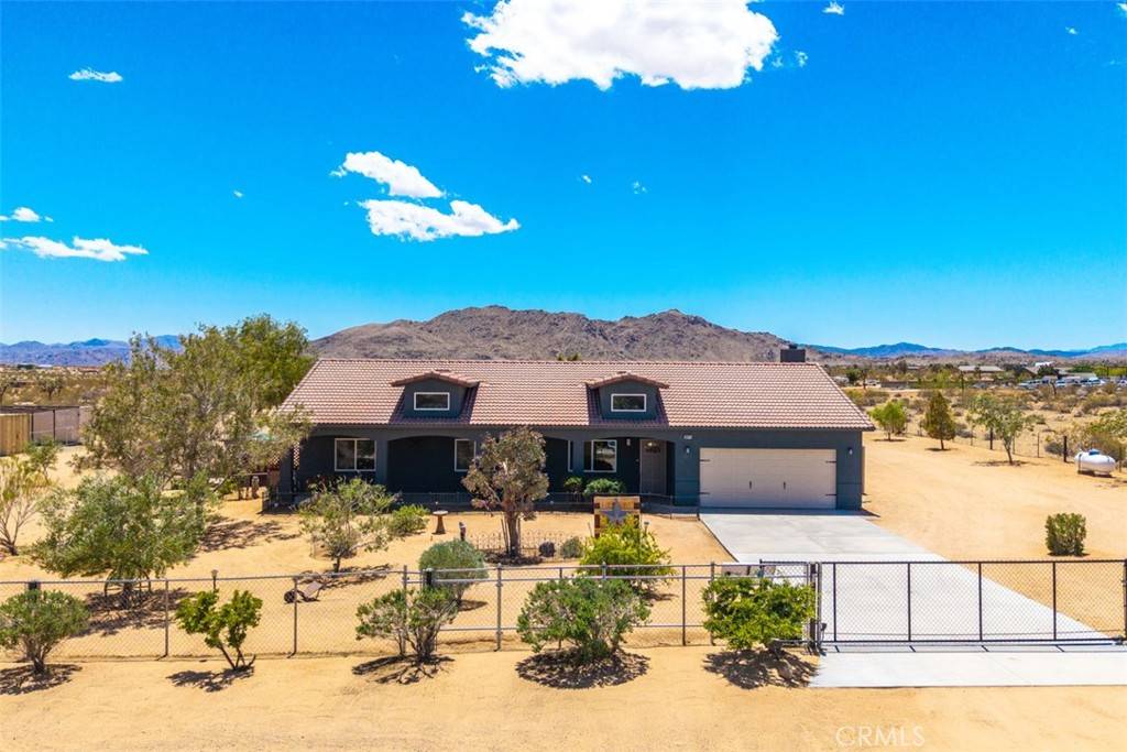 Joshua Tree, CA 92252,60849 Duvall DR