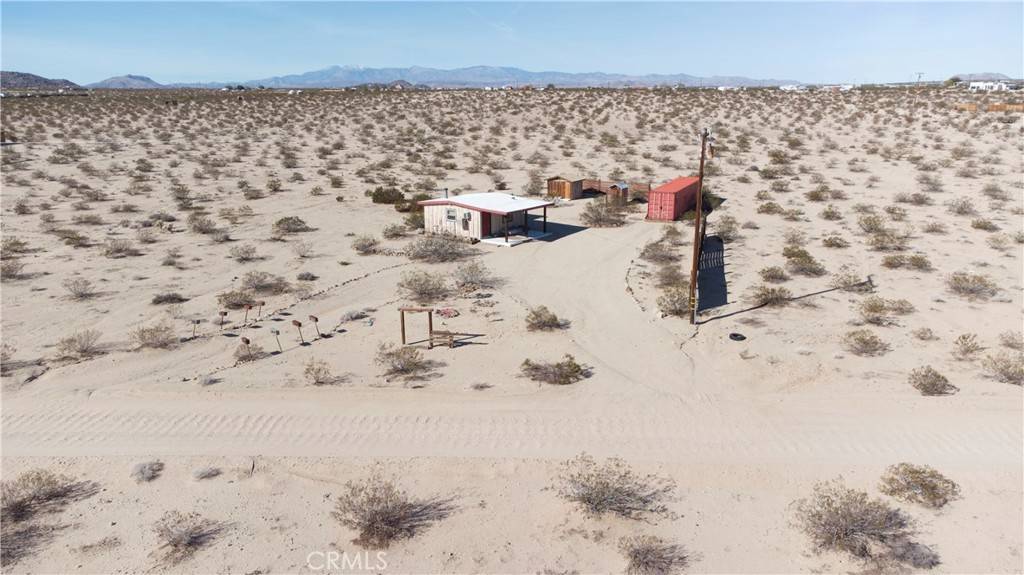 Joshua Tree, CA 92252,66488 Pole Line RD