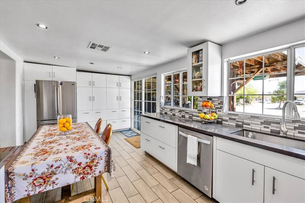 Morongo Valley, CA 92256,51000 Canyon RD