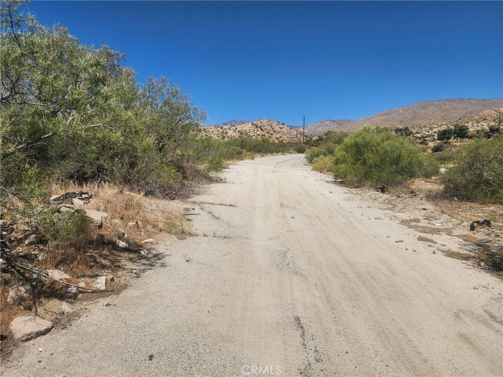 Morongo Valley, CA 92256,0 Canyon House LN