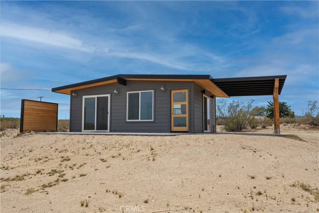 Landers, CA 92285,57628 Pine ST