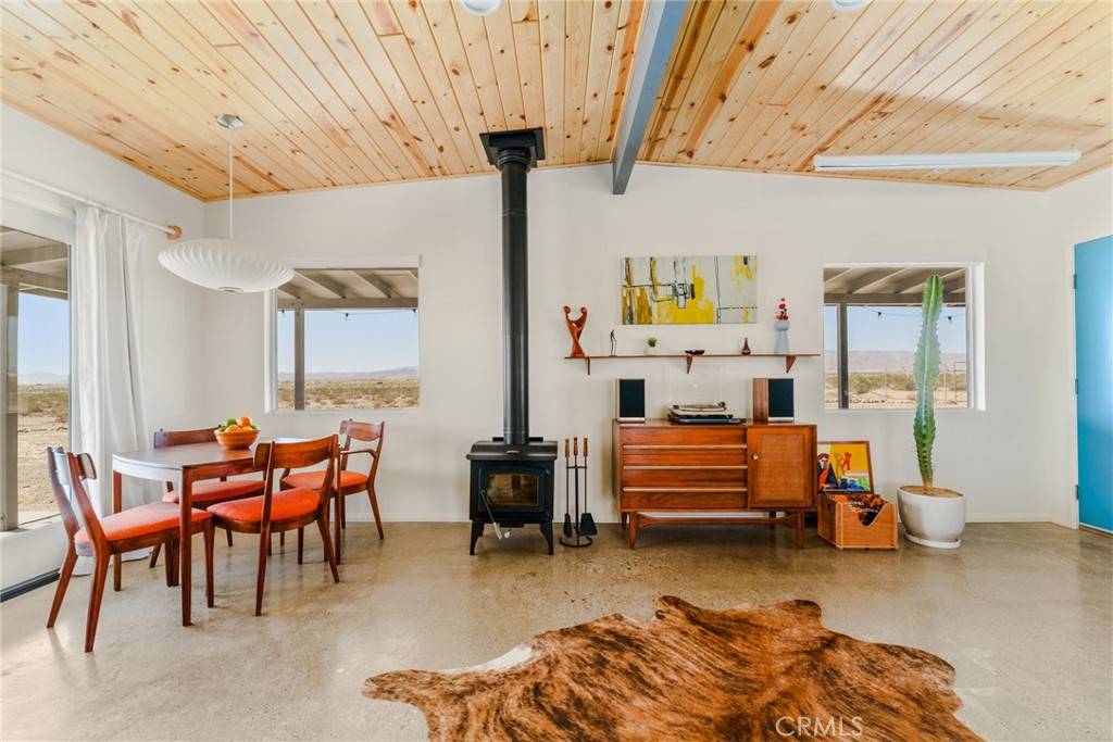 29 Palms, CA 92277,79124 Valle Vista RD