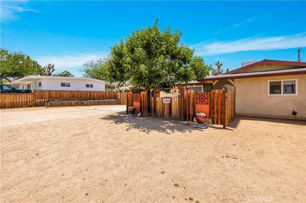 Yucca Valley, CA 92284,7608 Shawnee TRL