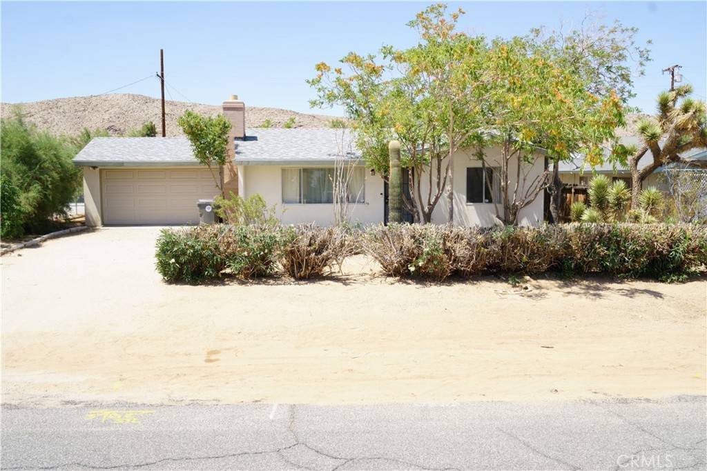 Joshua Tree, CA 92252,61740 Oleander DR